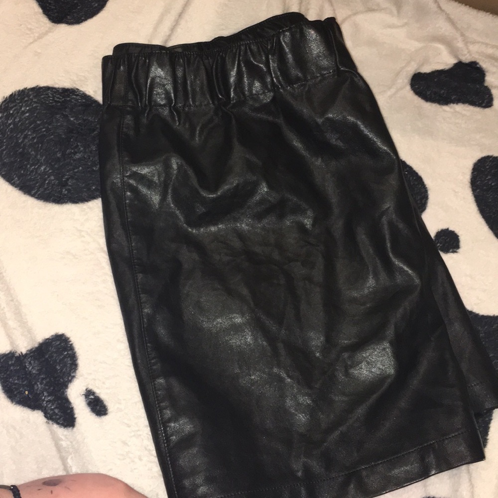 Faux leather black skirt